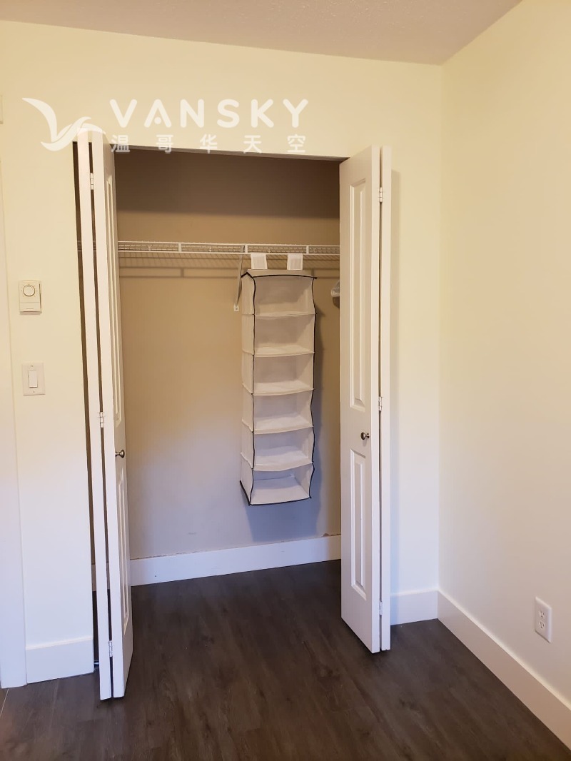 260331002949_11 2nd closet.jpeg